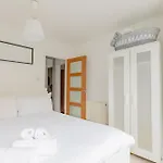 Cosy 1Bd Flat Heart Of North West London
