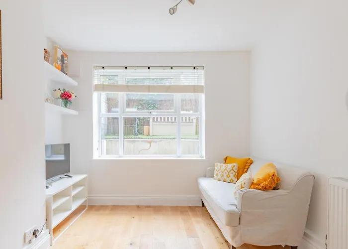 Cosy 1Bd Flat Heart Of North West London
