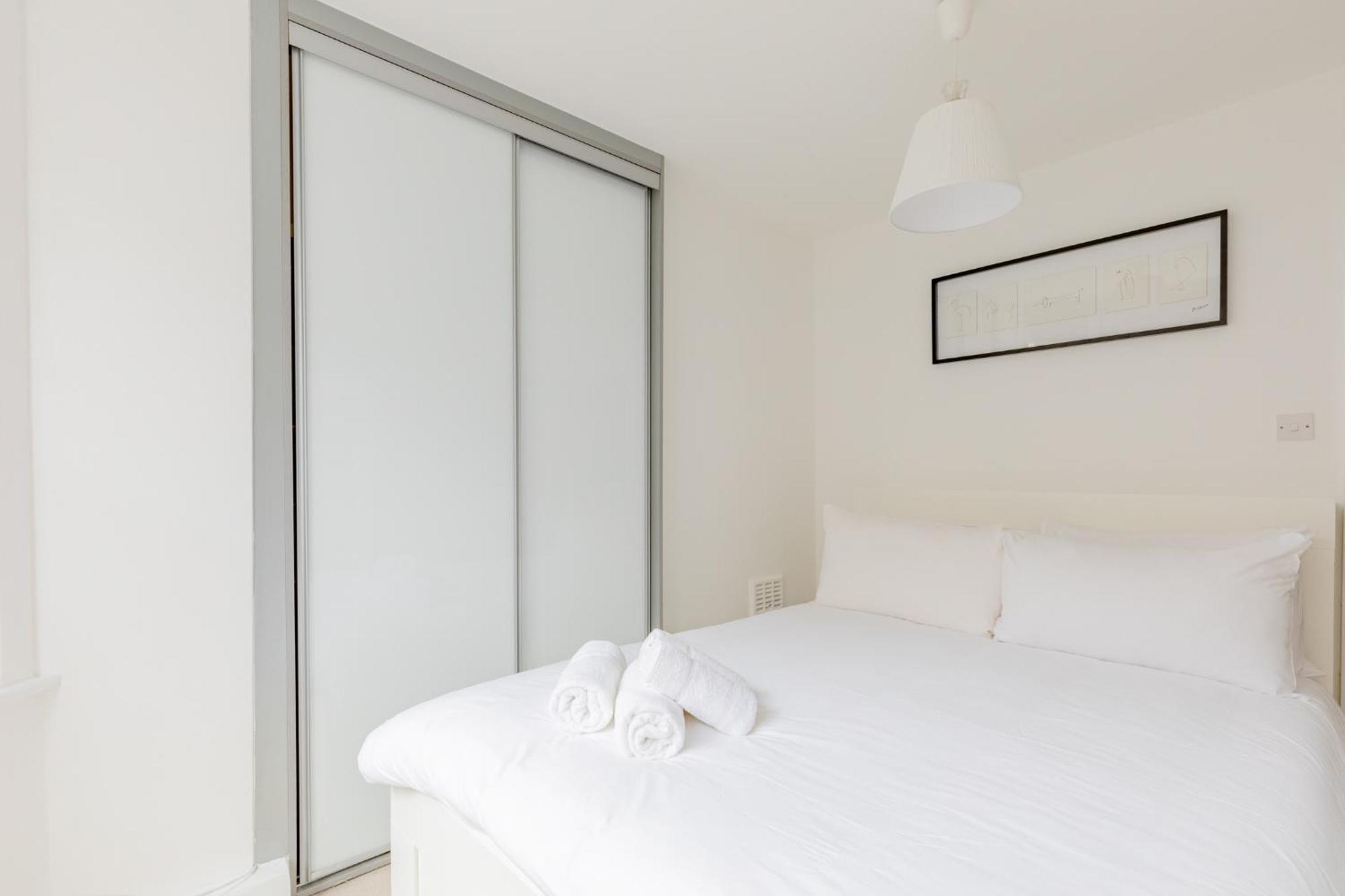 Cosy 1bd Flat Heart Of North West