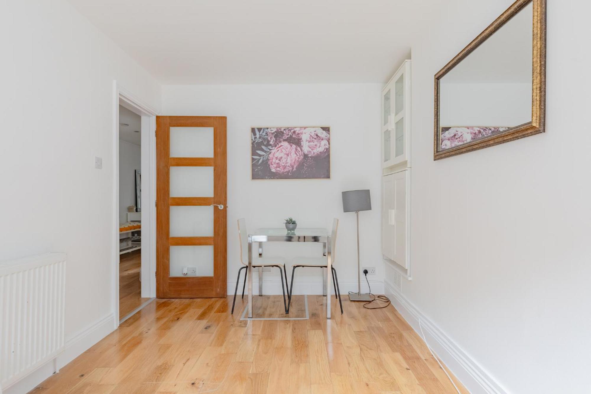 Cosy 1bd Flat Heart Of North West Appartement