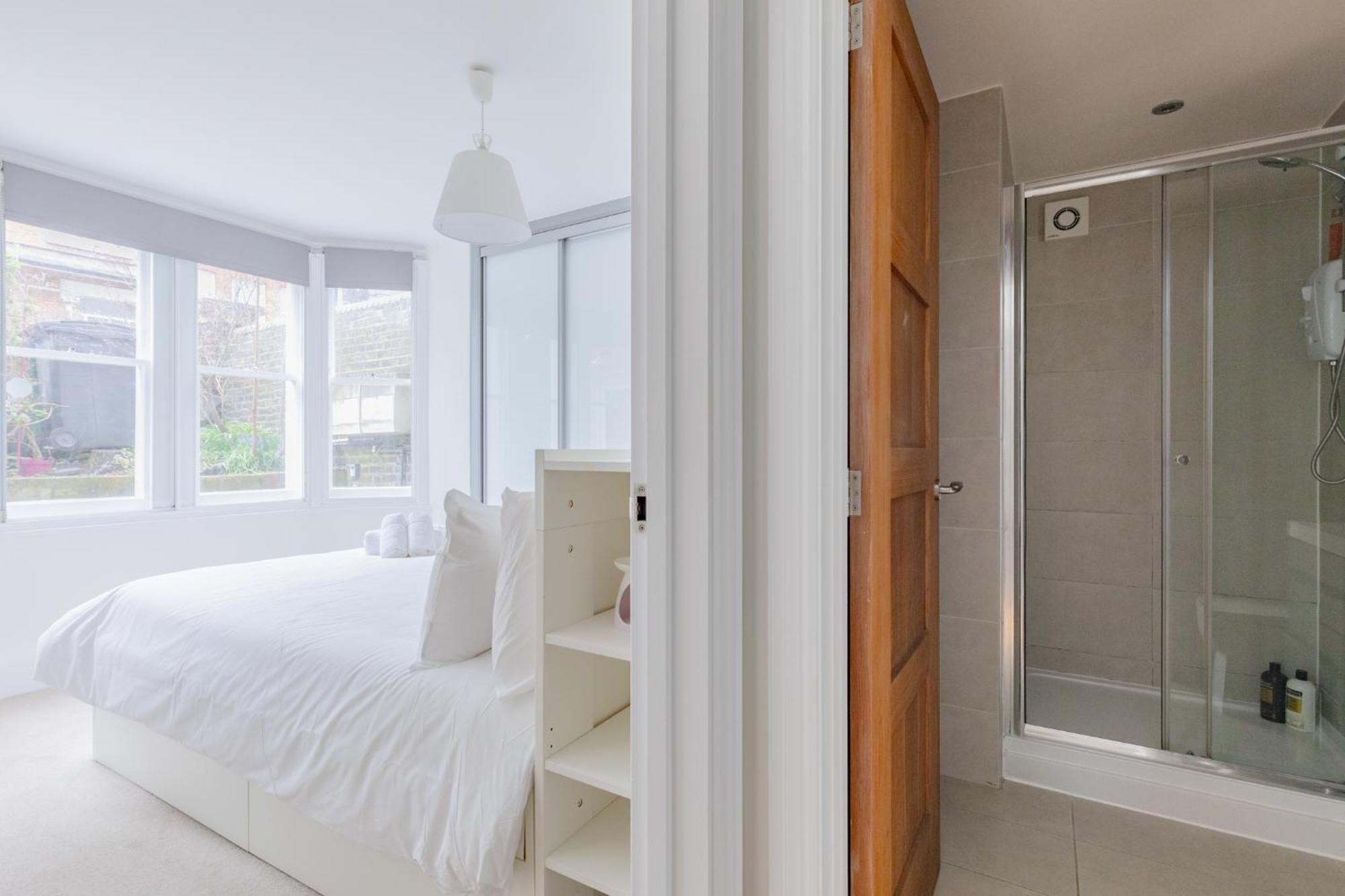 Cosy 1bd Flat Heart Of North West